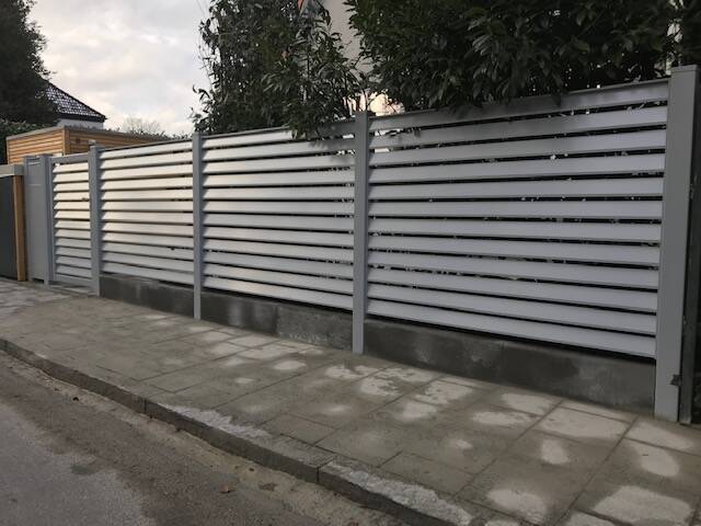 Lamellenzaun Lamello als Sichtschutz für den Garten