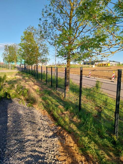 Schiebetoranlage für Grundstücke von Zaun Stoffel