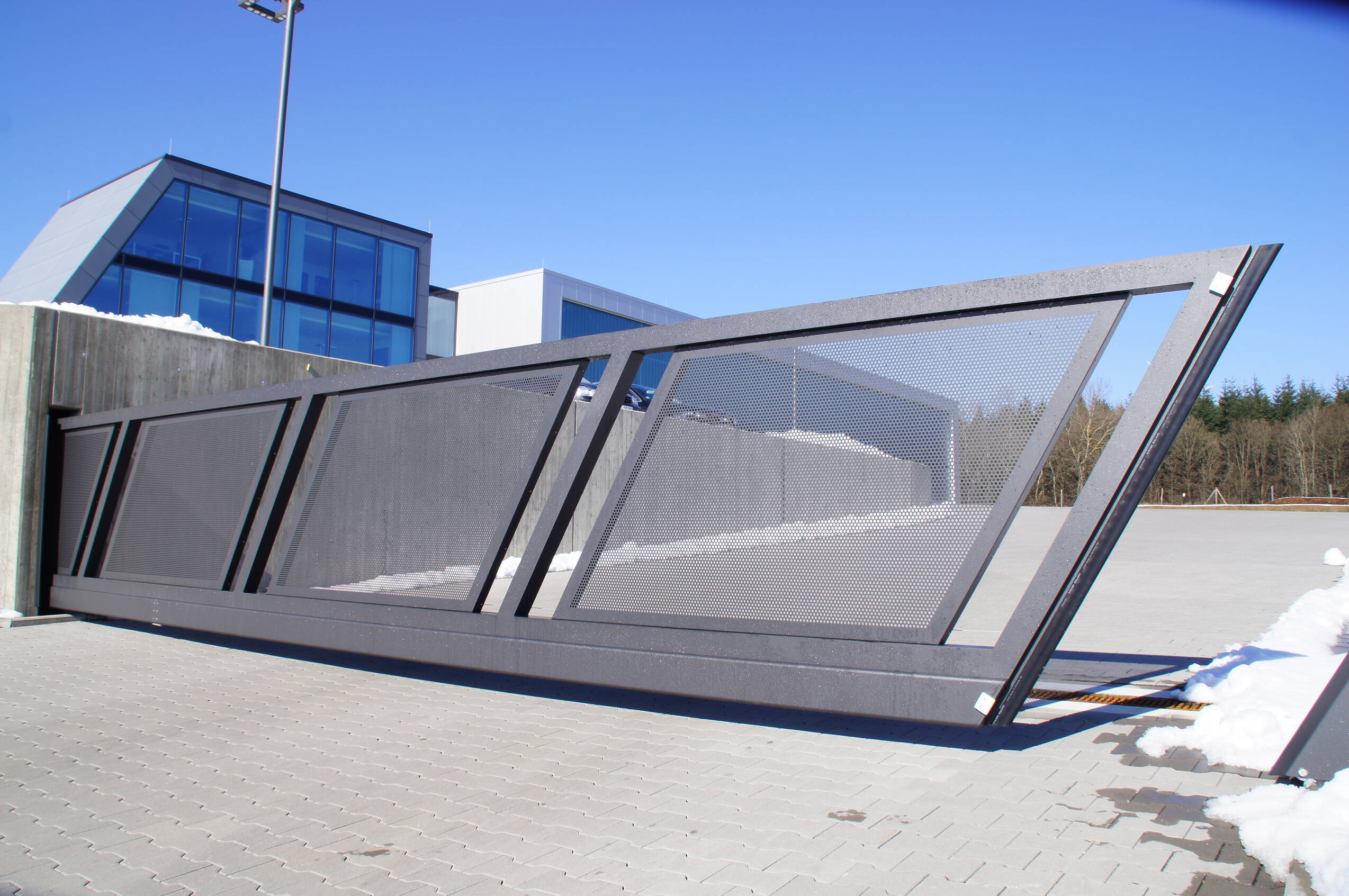 Schiebetore aus Aluminium für Ihr Unternehmen