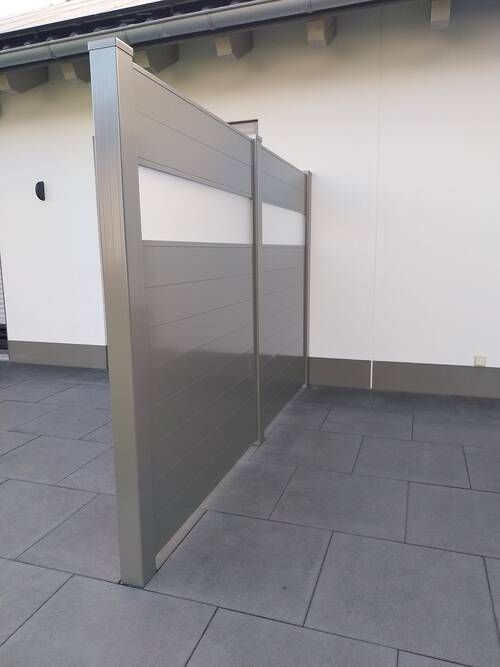Hochwertige Zäune aus Aluminium