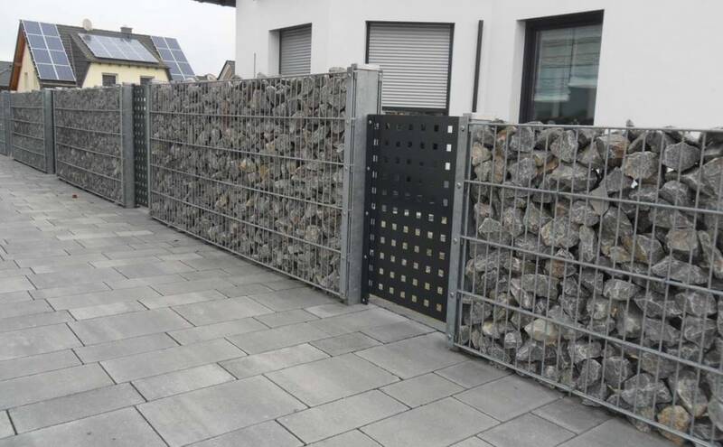 Sichtschutz als Grenze zum Grundstück