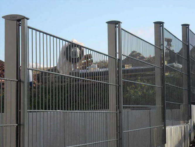 Doppelstabmattenzaun aus hochwertigem Stahl