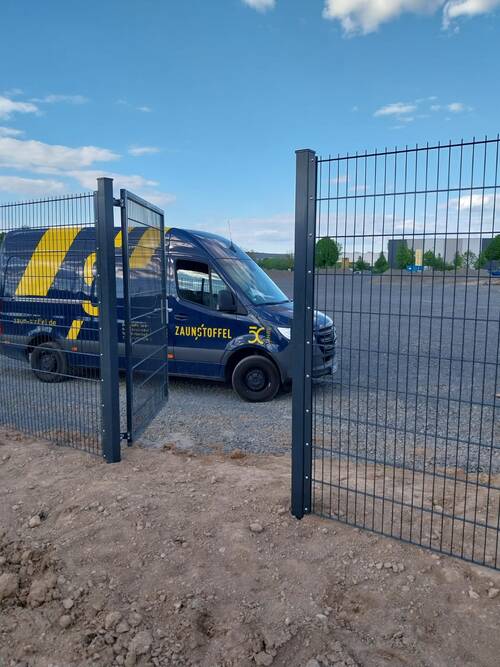 Schiebetoranlage für Grundstücke von Zaun Stoffel